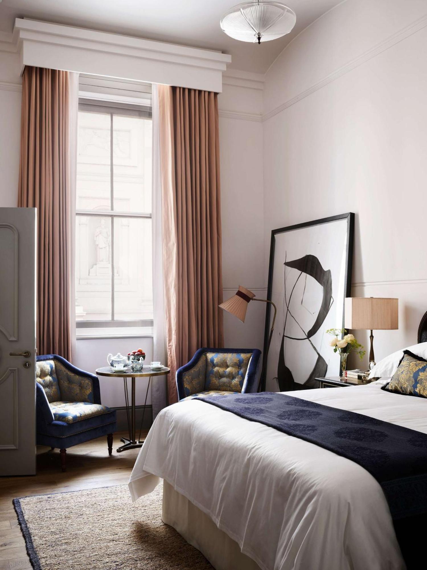 Nomad London Hotel Eksteriør billede A bedroom at the hotel
